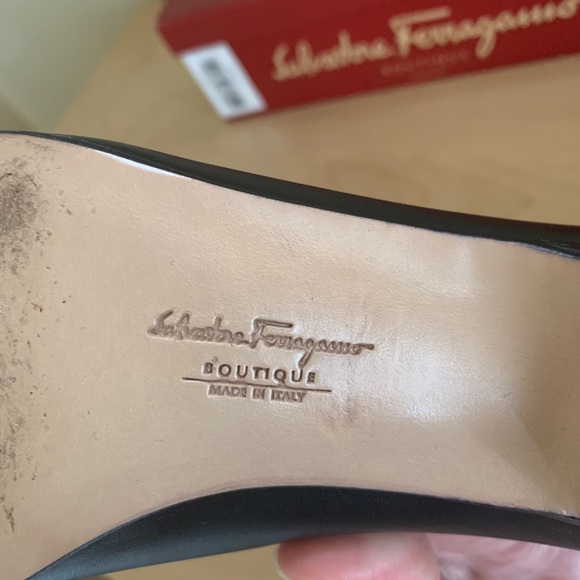 Ferragamo Classic Bow Pump Lillaz - Picture 6 of 8